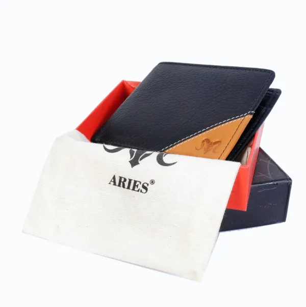 Aries_Twintone_Slimfold_Black