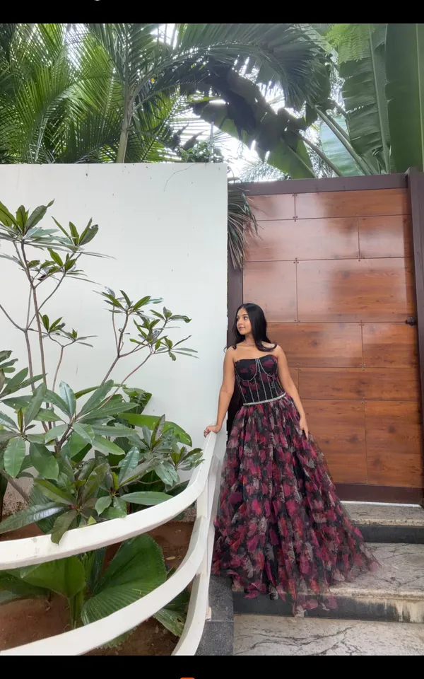 Burgundy_Net_Strapless_Ball_Gown_For_Women