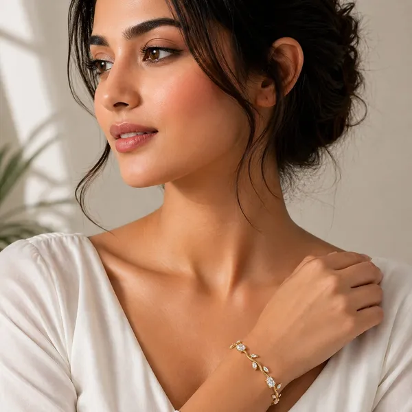 Crystal_White_Gold_Tulip_Bracelet