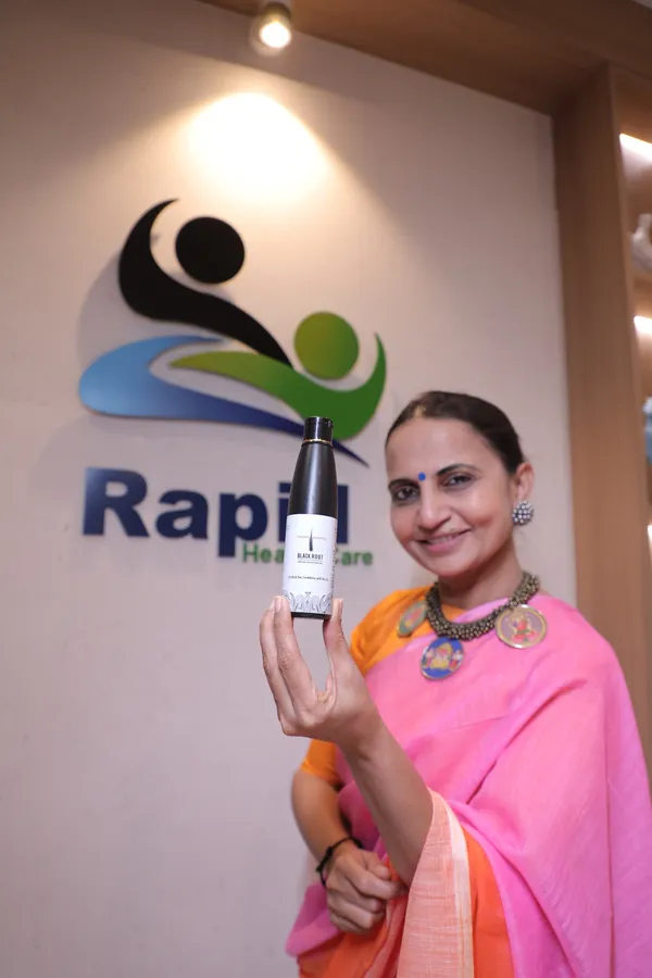 Black_Root_Natural_Hair_Oil_100ml_+_Free_Shampoo_50ml