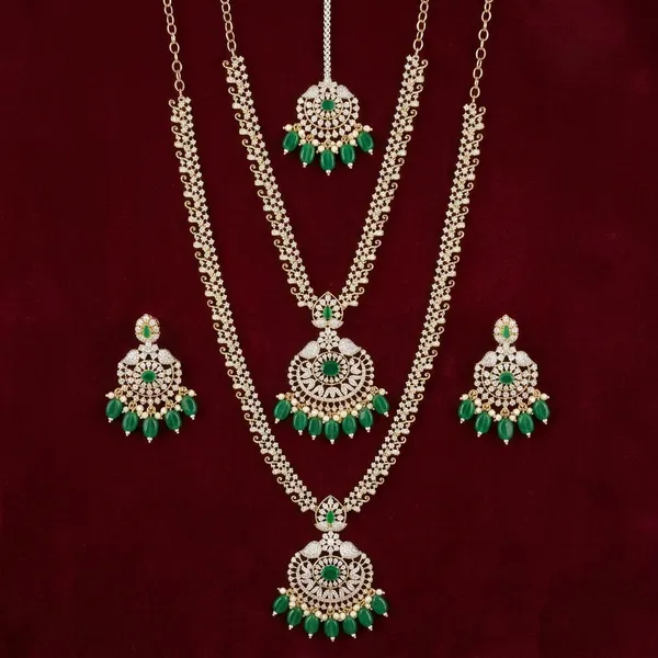 Multicolor_Stone_Metal_Bridal_Jewellery_Set_With_Maang_Tikka