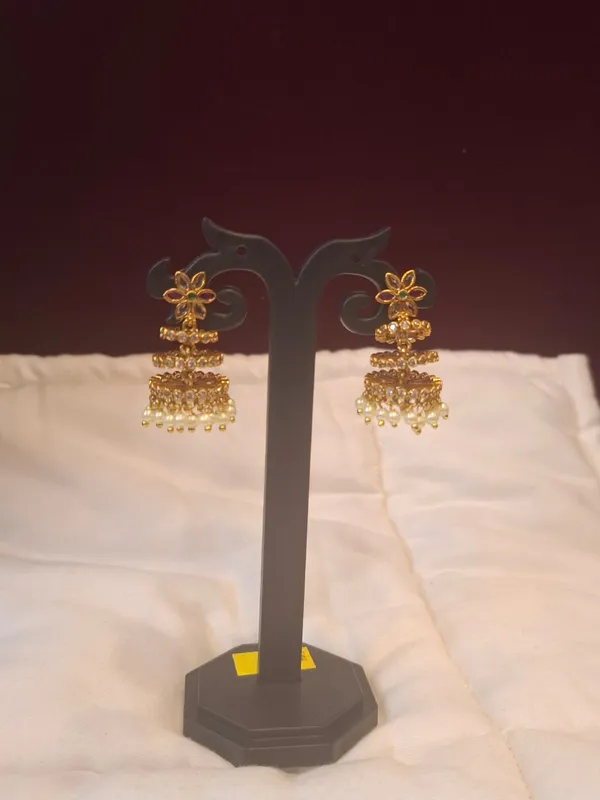 Gold_Metal_Floral_Jhumka_Earrings_For_Women
