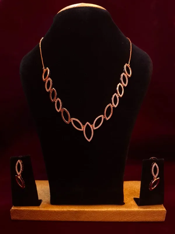 Rose_Gold_Marquise_Leaf_Metal_Necklace_Set_For_Women