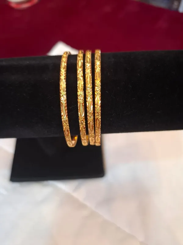 Gold_Metal_Textured_Bangle_Set_Of_3_For_Women
