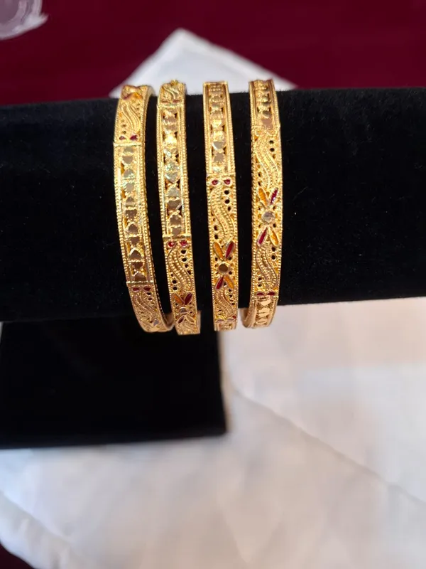 Gold_Metal_Traditional_Cutwork_Bangle_Set_Of_4_For_Women