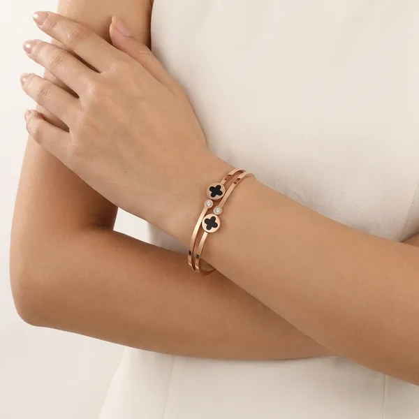 Gold_And_Black_Dual_Tone_Metal_Geometric_Bracelet_Set_For_Women