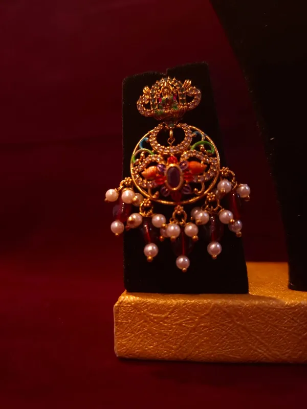 Gold_And_Pink_Metal_Kundan_Pearl_Drop_Necklace_Set_For_Women