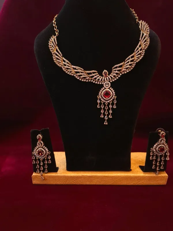 Pink_Crystal_Rose_Gold_Metal_Chandelier_Necklace_Set_For_Women