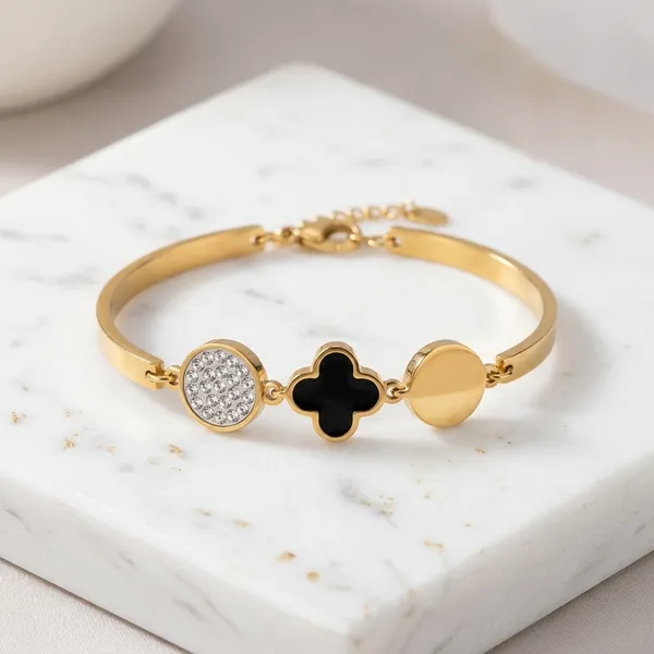 Silver_Stainless_Steel_Clover_Charm_Bracelet_For_Women