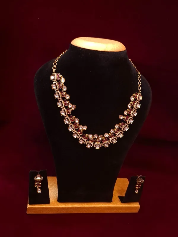 Rose_Gold_Metal_Crystal_Layered_Necklace_Set_For_Women