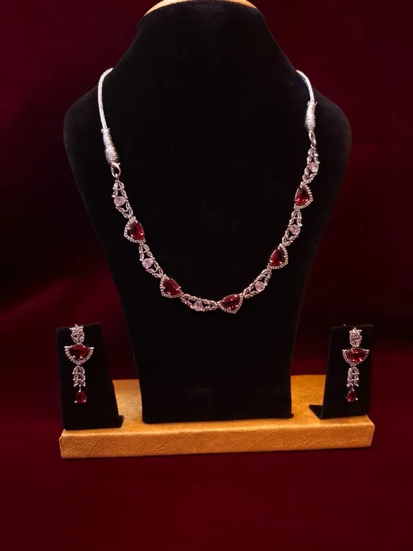Red_Silver_Crystal_Metal_Necklace_Set_For_Women