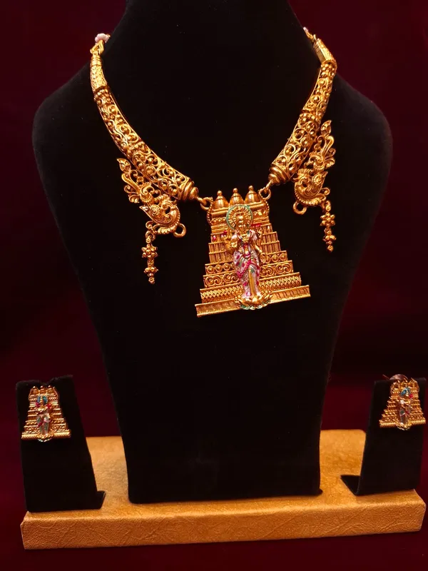 Gold_Metal_Temple_Gopuram_Necklace_Set_With_Earrings_For_Women
