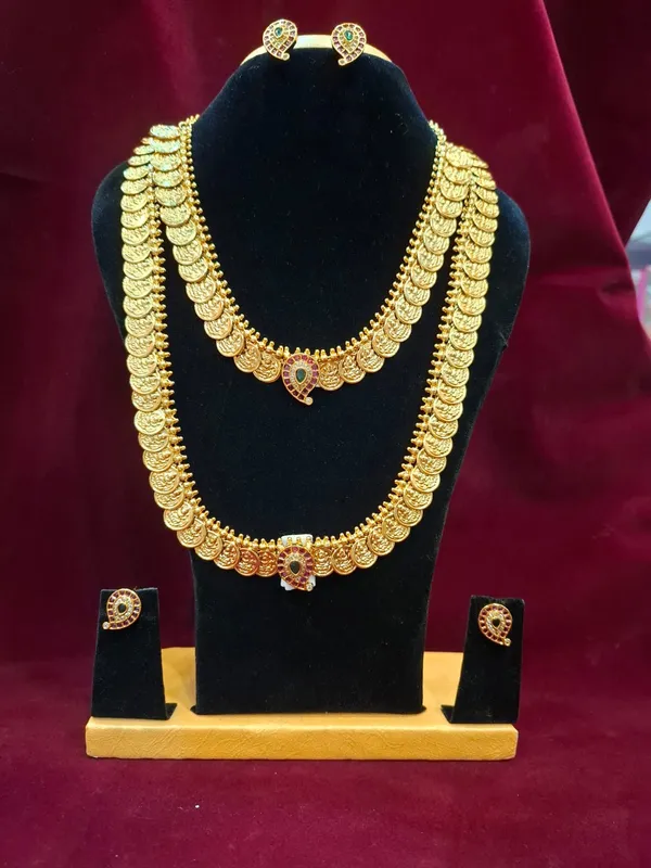 Traditional_Two-Layer_Gold_Coin_Kasu_Mala_Long_Necklace_Set