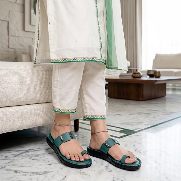 Women's_Stylish_Toe-Ring_Single_Studded-Straps_Sandal-8018-Green