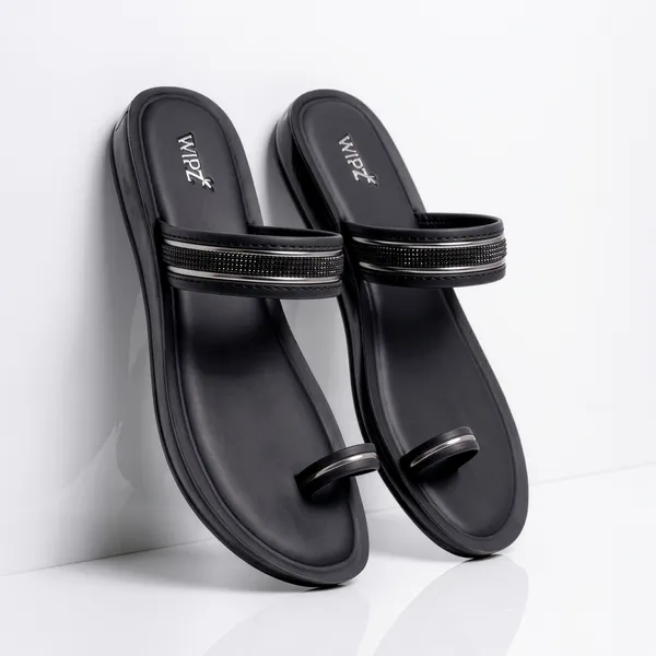 Women's_Stylish_Crystal_Strap_Toe-Ring_Sandal-8039-Black