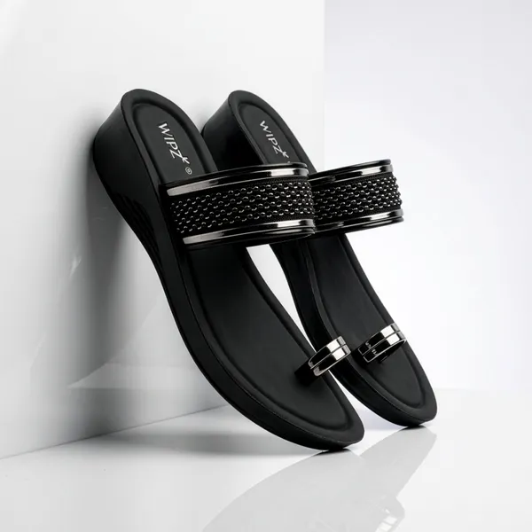 Women's_Stylish_Textured_Metallic_Strap_Toe-Ring_Wedge-Sandal-7013-Black