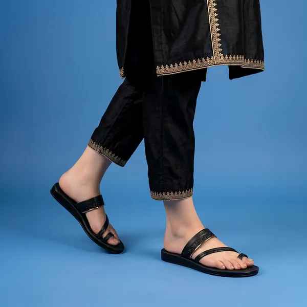 Women’s_Shimmer_Cross-Belt_Toe-Ring_Sandal_8029-Black