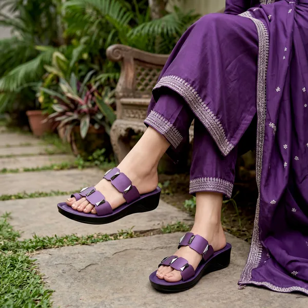 Women's_Stylish_Toe-Ring_Dual-Straps_Wedge-Heel_Sandal-7011-Wine