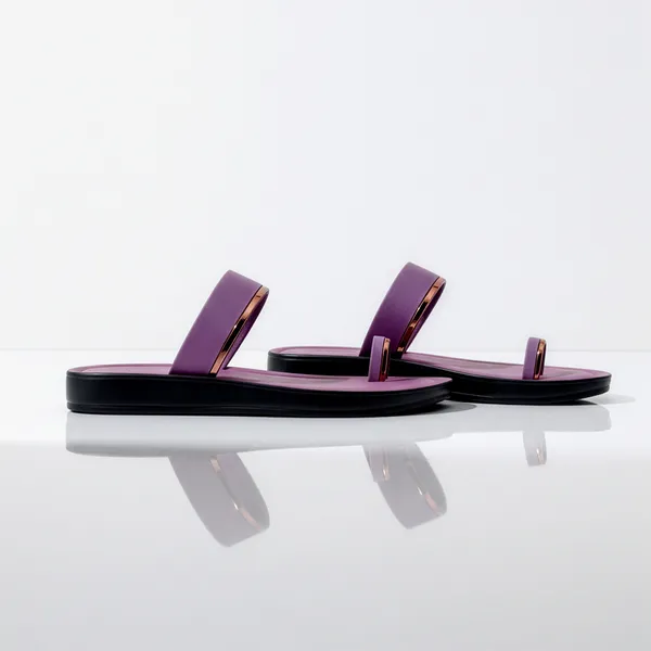 Women's_Stylish_Toe-Ring_Single-Straps_Sandal-8040-Wine