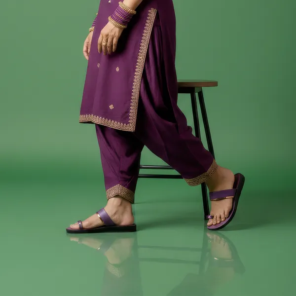 Women's_Stylish_Toe-Ring_Single-Straps_Sandal-8040-Wine