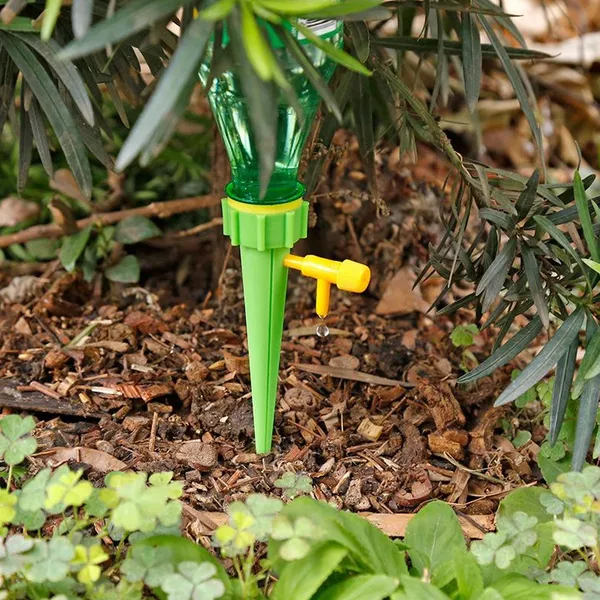 Blue_And_Green_Plant_Watering_Spikes_Plastic_Watering_Spikes