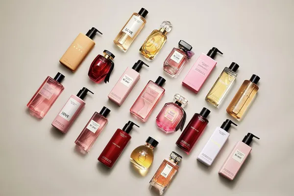 Victoria_S_Secret_Bare_Eau_De_Parfum_Bare_50ml_1_7_Fl_Oz