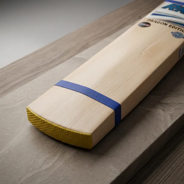 Light_Weight_Cricket_Bat_One_Side_Hero_(Tennis_Player's)
