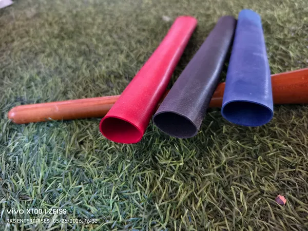 Velvet_Rubber_Grips_For_Sports_Equipment_Handles_(Set_of_1)