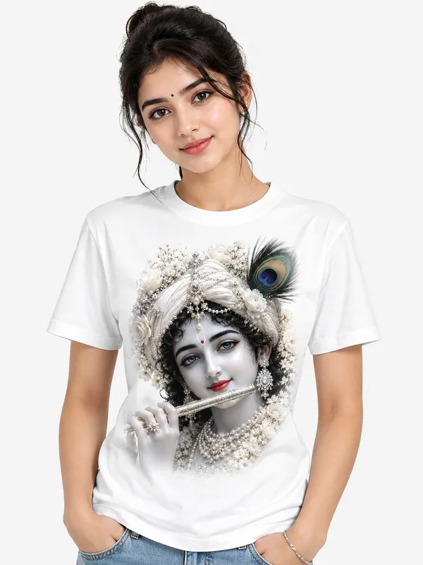 Stylish_portrait_with_divine_T-shirt_print