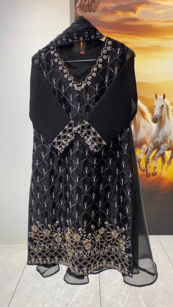 Fendi_Silk_Sharara_Suit