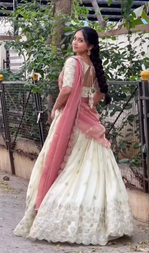 Chinon_Silk_Lehenga_Choli