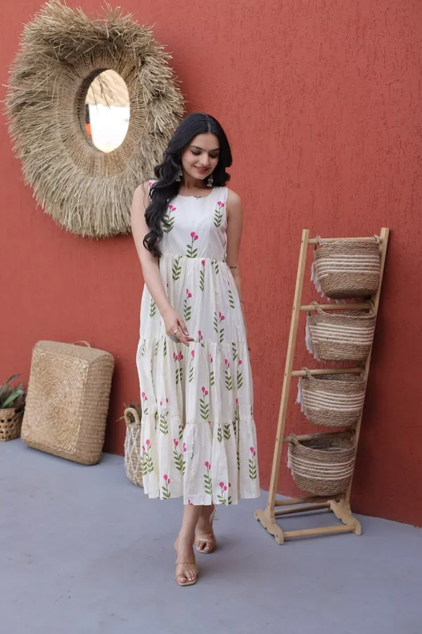 White_Cotton_Kurti_For_Women