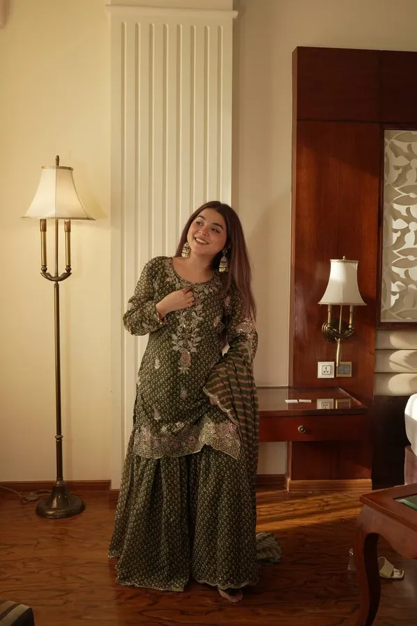 Chinon_Silk_Sharara_Suit