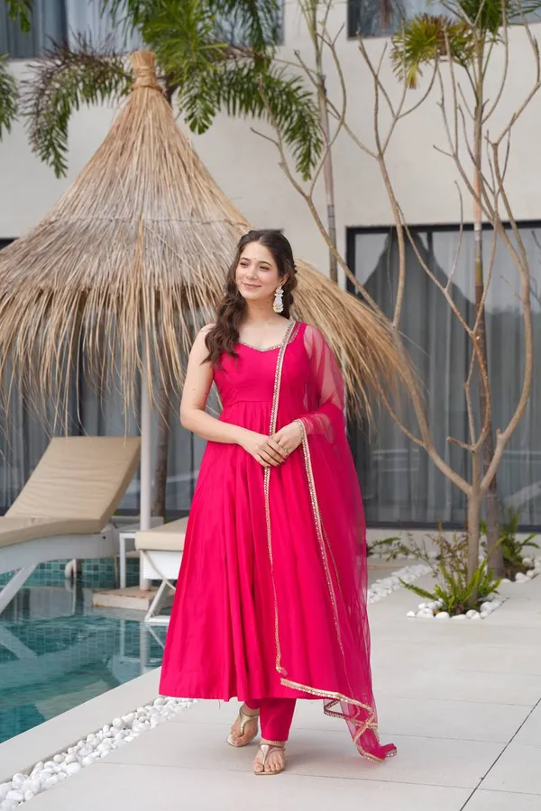 Roman_Silk_Anarkali_Suit