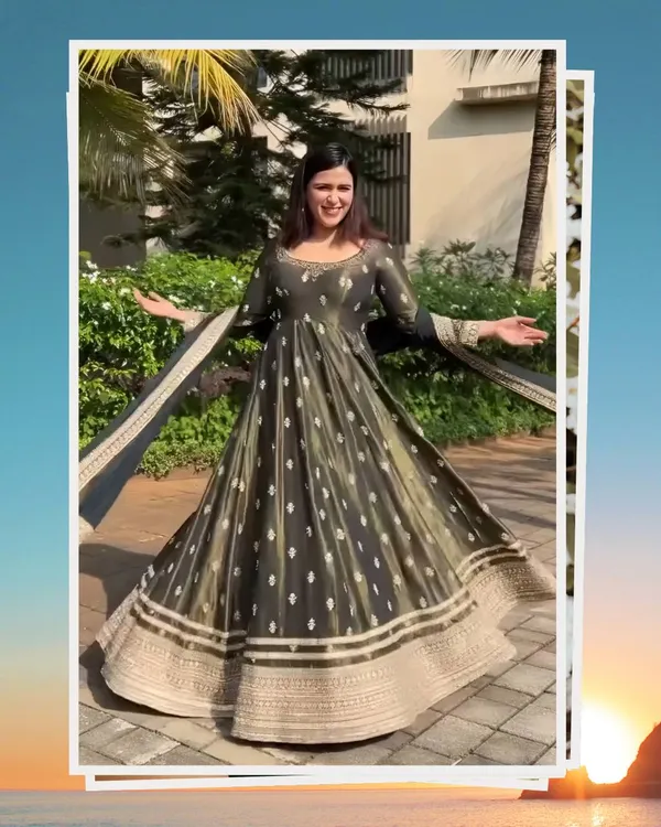 Chinon_Silk_Anarkali_Suit