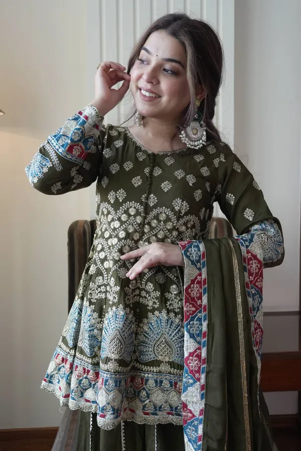 Chinon_Silk_Sharara_Suit