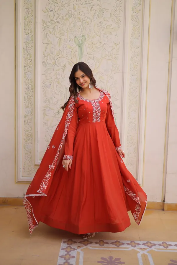 Mul_Chanderi_Anarkali_Suit