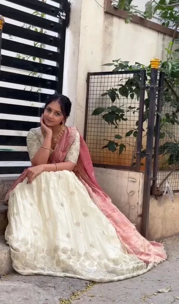 Chinon_Silk_Lehenga_Choli