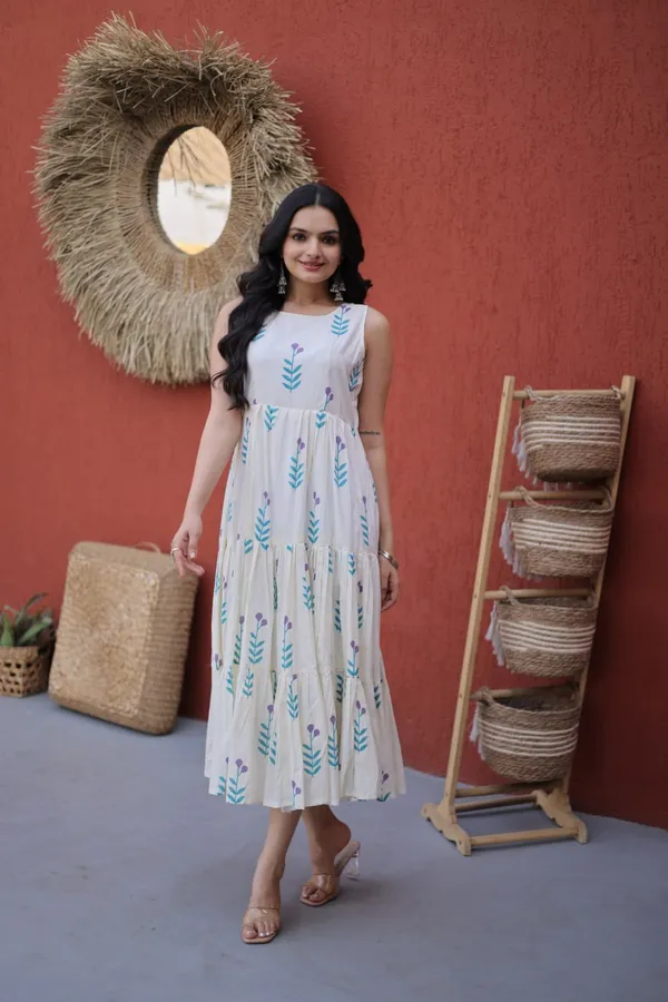 White_Cotton_Kurti_For_Women