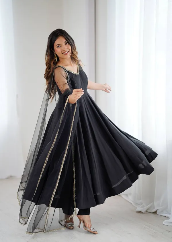 Roman_Silk_Anarkali_Suit