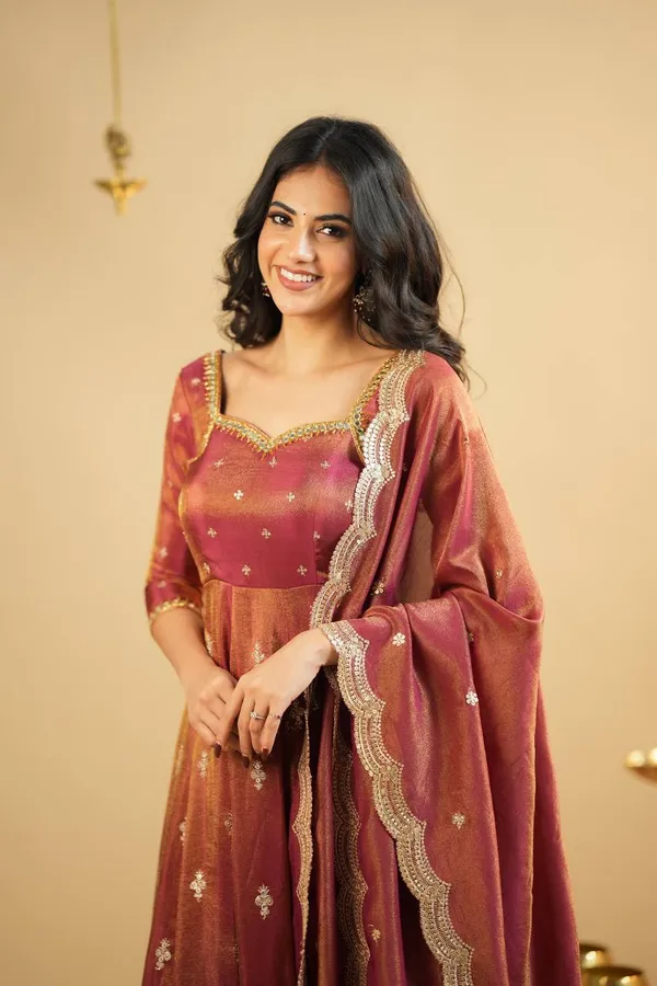 Roman_Silk_Anarkali_Suit