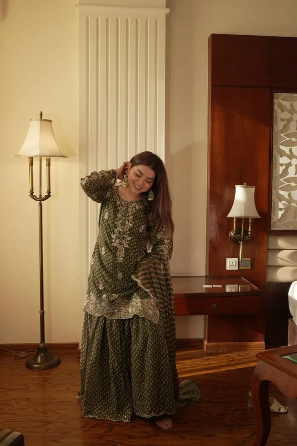 Chinon_Silk_Sharara_Suit