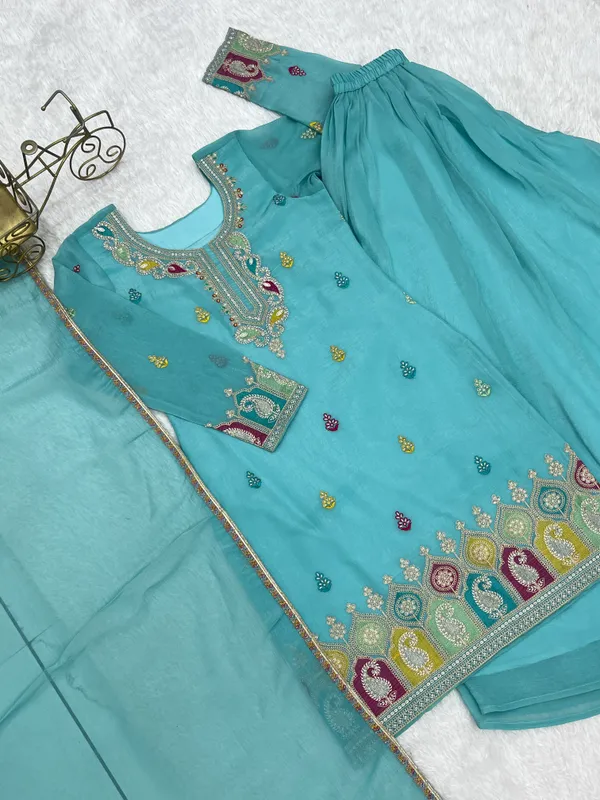 Georgette_Sharara_Suit