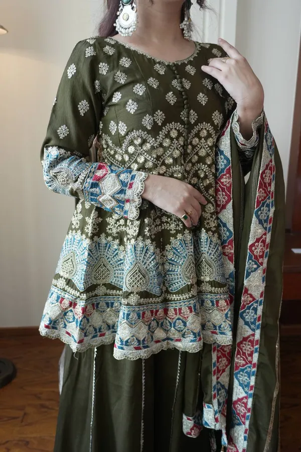 Chinon_Silk_Sharara_Suit
