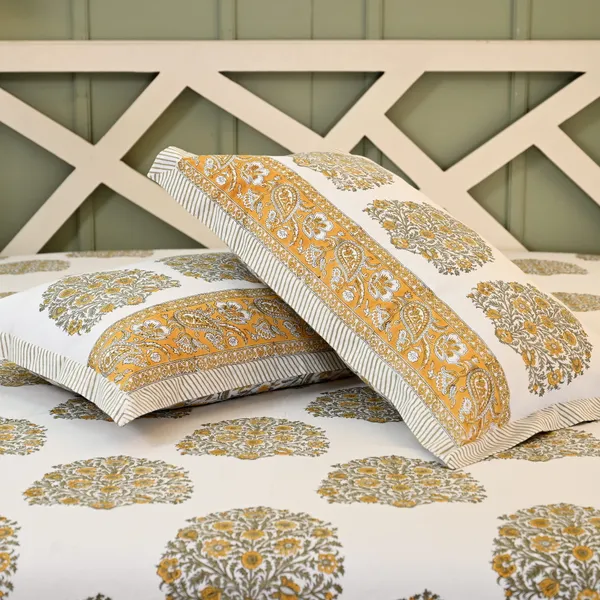 Pista_Sunehri_Hand_Block_Print_Cotton_Bedsheet_|_250_TC