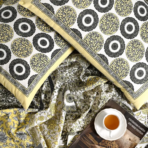Kanchan_Mahal_100%_Cotton_King_Size_Bedsheet_With_2_Pillow_Covers_|_144_TC