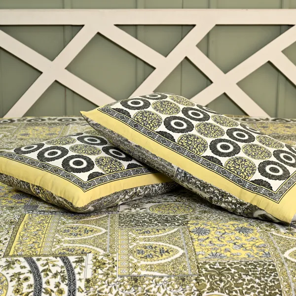 Kanchan_Mahal_100%_Cotton_King_Size_Bedsheet_With_2_Pillow_Covers_|_144_TC