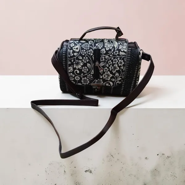 Black_Textured_Fabric_With_Leather_Trims_Sling_Bag_For_Women
