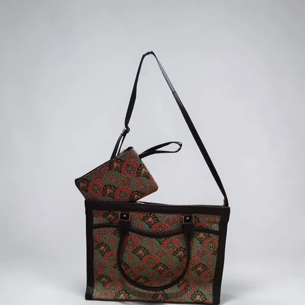 Multicolor_Printed_Fabric_With_Faux_Leather_Trims_Sling_Tote_Bag_For_Women