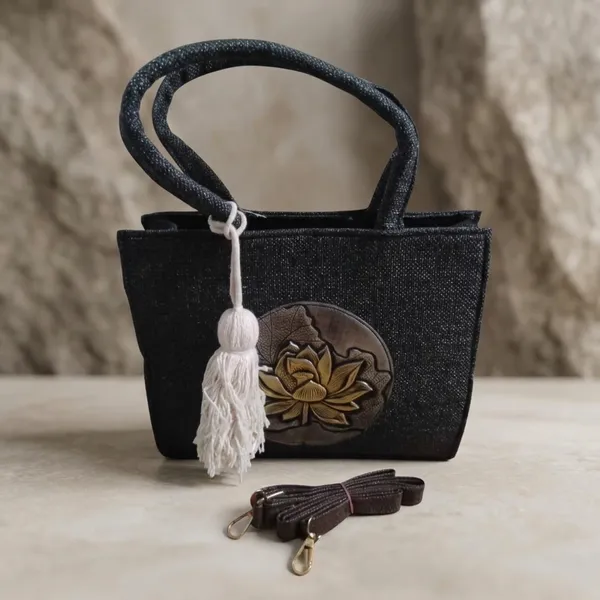 Black_Jute_Handbag_For_Women
